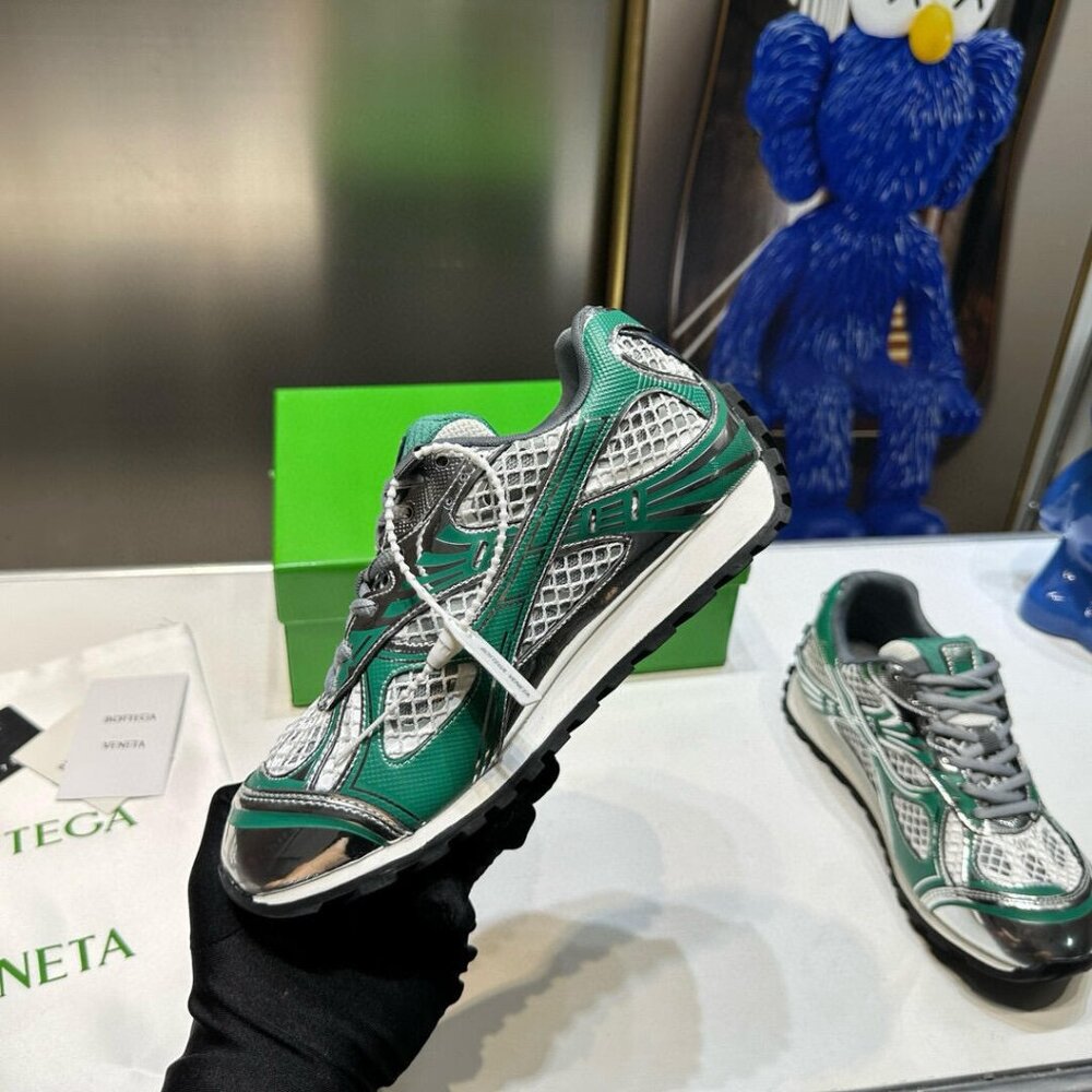 Optimized Footstrike Sneakers, US 11